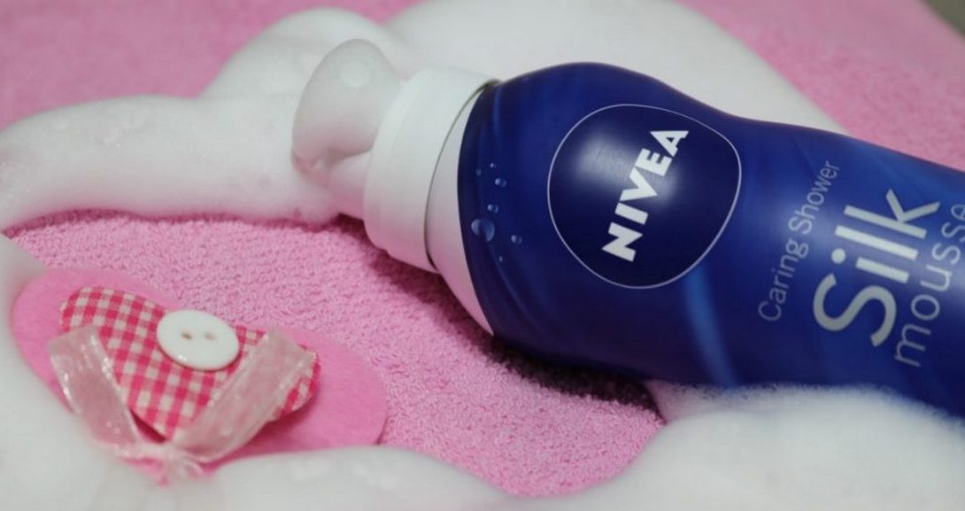 nivea-cream-care-spuma-de-dus-cu-uleiuri-esentiale review
