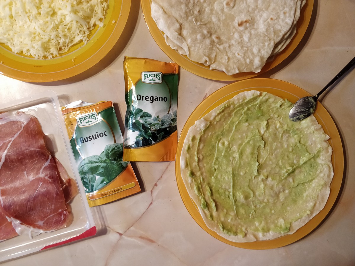 Tortilla cu Avocado - reteta (4)