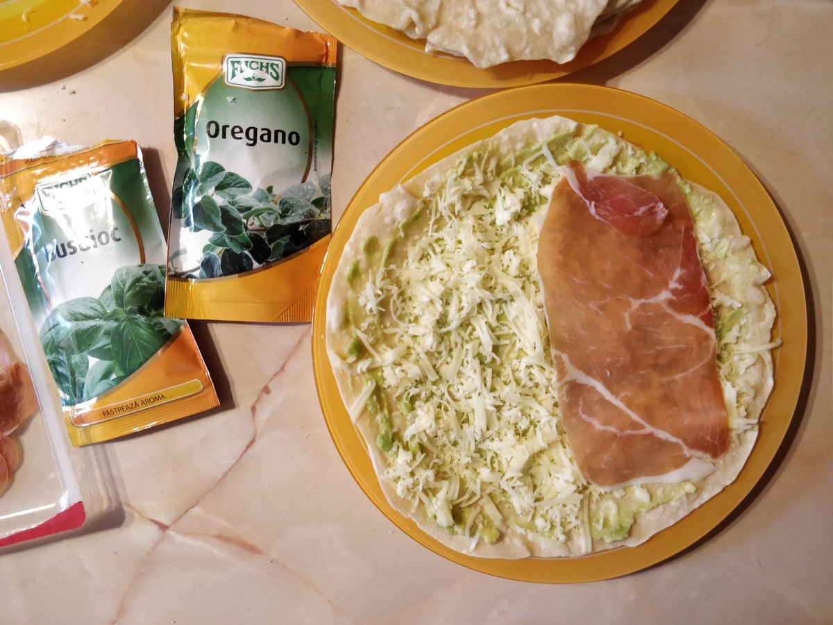 Tortilla cu Avocado - reteta (6)
