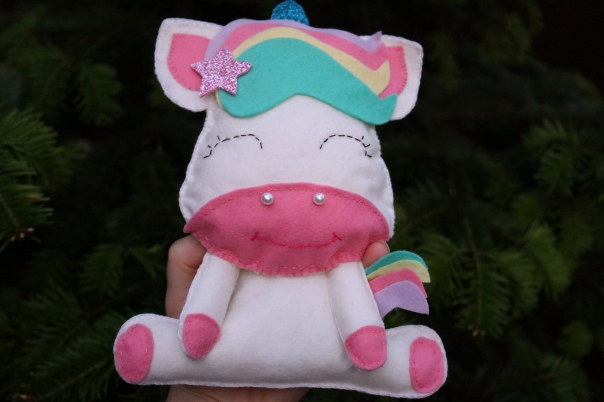 Decoratiuni din fetru pentru copii - nume, litere fetru Handmade by Amy2-min